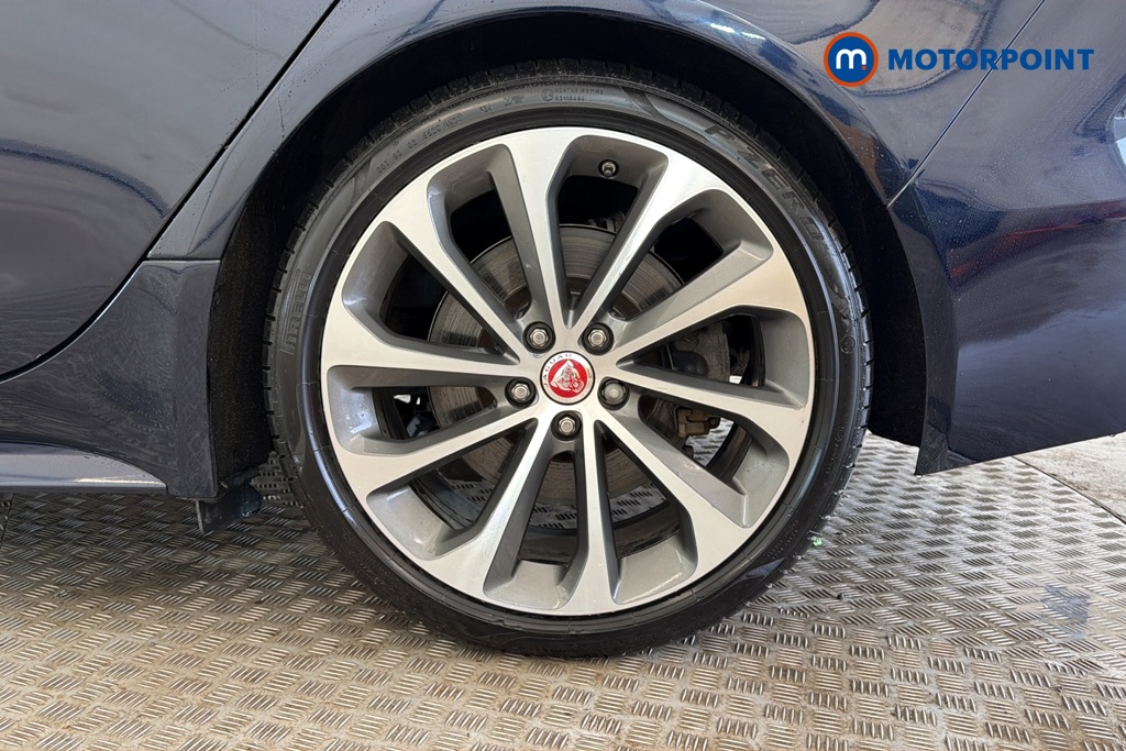 Jaguar XE R-Dynamic Se Automatic Diesel Saloon - Stock Number (1670498) - 45th supplementary image