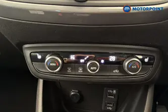 Vauxhall Crossland Ultimate Manual Diesel SUV - Stock Number (1671356) - 12th supplementary image