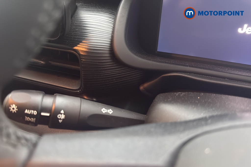 Jeep Avenger Altitude Manual Petrol SUV - Stock Number (1672043) - 6th supplementary image