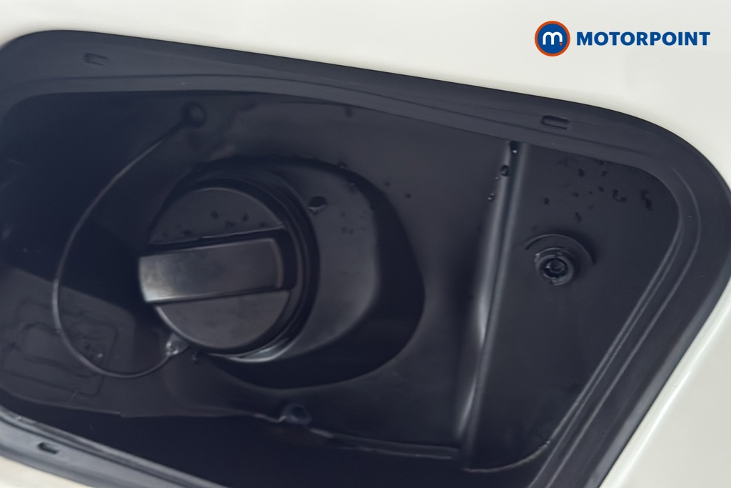 Jeep Avenger Altitude Manual Petrol SUV - Stock Number (1672043) - 41st supplementary image