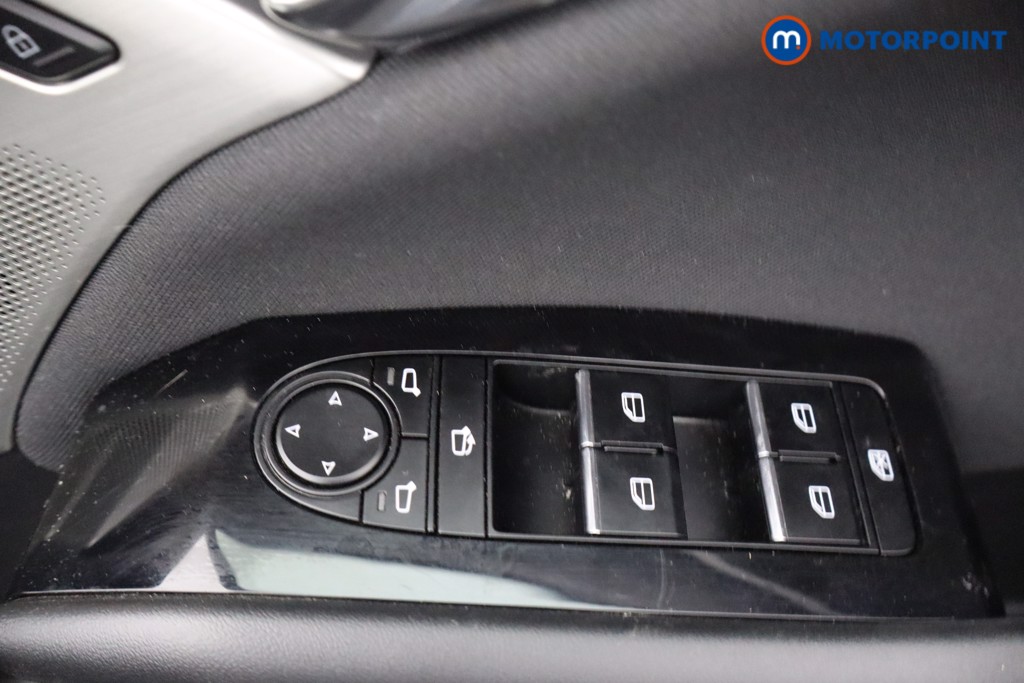 Mazda 3 Exclusive-Line Automatic Petrol Hatchback - Stock Number (1672728) - 9th supplementary image