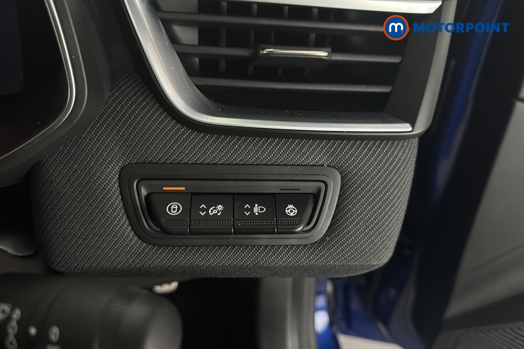 Renault Clio Esprit Alpine Manual Petrol Hatchback - Stock Number (1673012) - 11th supplementary image