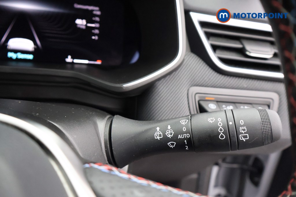 Renault Clio Esprit Alpine Manual Petrol Hatchback - Stock Number (1673015) - 6th supplementary image