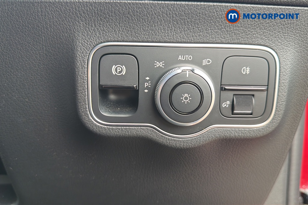 Mercedes-Benz GLA Amg Line Automatic Petrol SUV - Stock Number (1674491) - 11th supplementary image