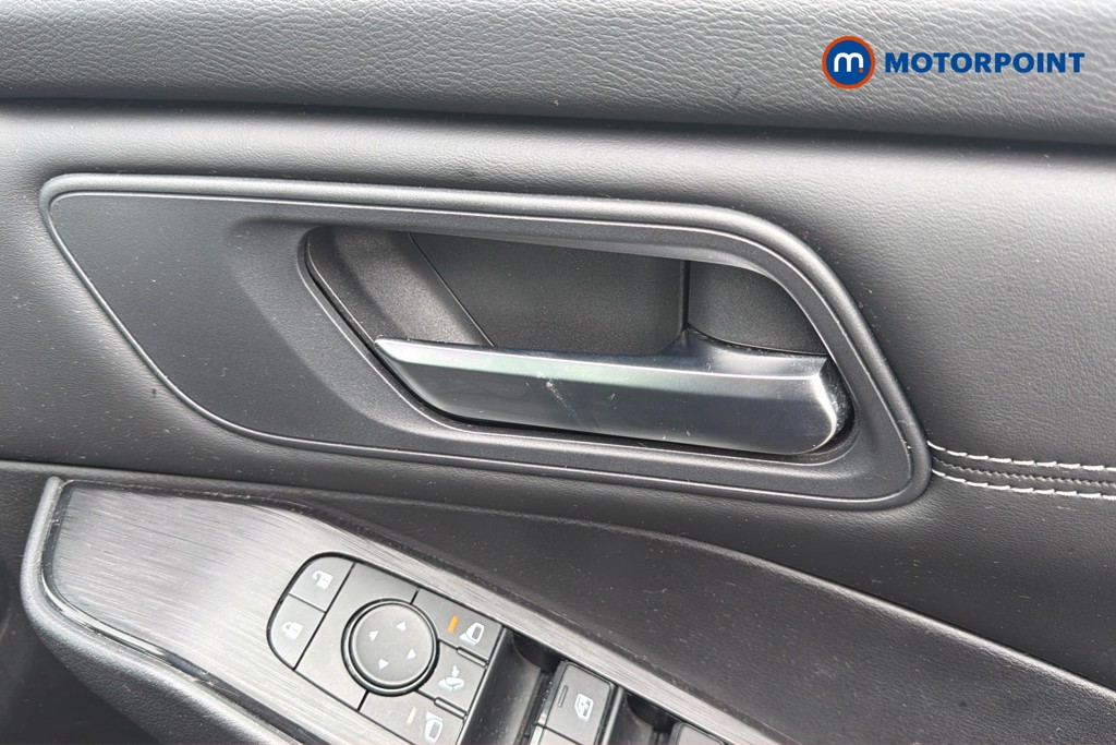 Nissan Qashqai Acenta Premium Manual Petrol SUV - Stock Number (1674506) - 2nd supplementary image
