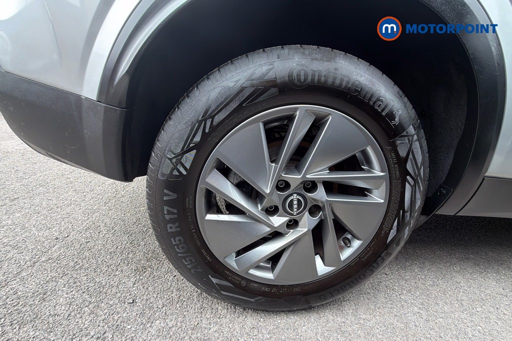 Nissan Qashqai Acenta Premium Manual Petrol SUV - Stock Number (1674506) - 25th supplementary image