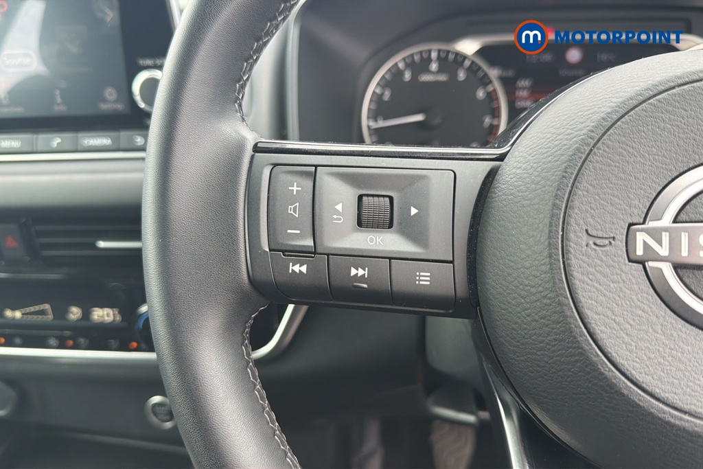 Nissan Qashqai Acenta Premium Manual Petrol SUV - Stock Number (1674699) - 4th supplementary image
