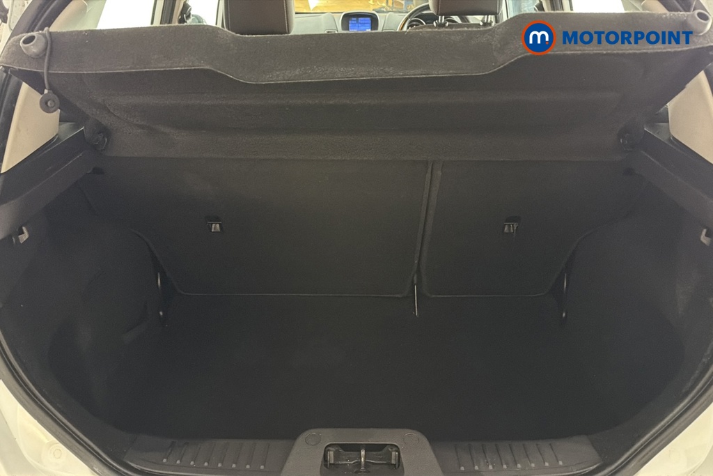 Ford Fiesta Zetec Manual Petrol Hatchback - Stock Number (1675178) - 30th supplementary image
