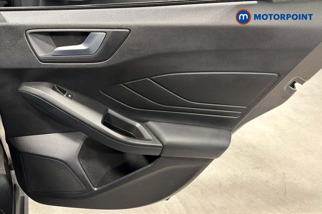 Ford Focus Titanium Automatic Petrol Estate - Stock Number (1676319) - 10th supplementary image