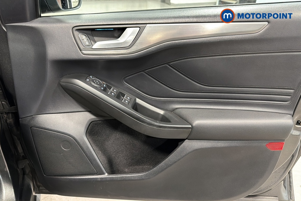 Ford Focus Titanium Automatic Petrol Estate - Stock Number (1676319) - 18th supplementary image
