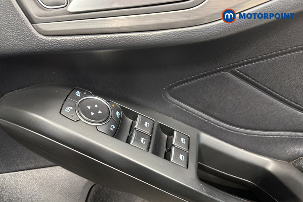 Ford Focus Titanium Automatic Petrol Estate - Stock Number (1676319) - 19th supplementary image