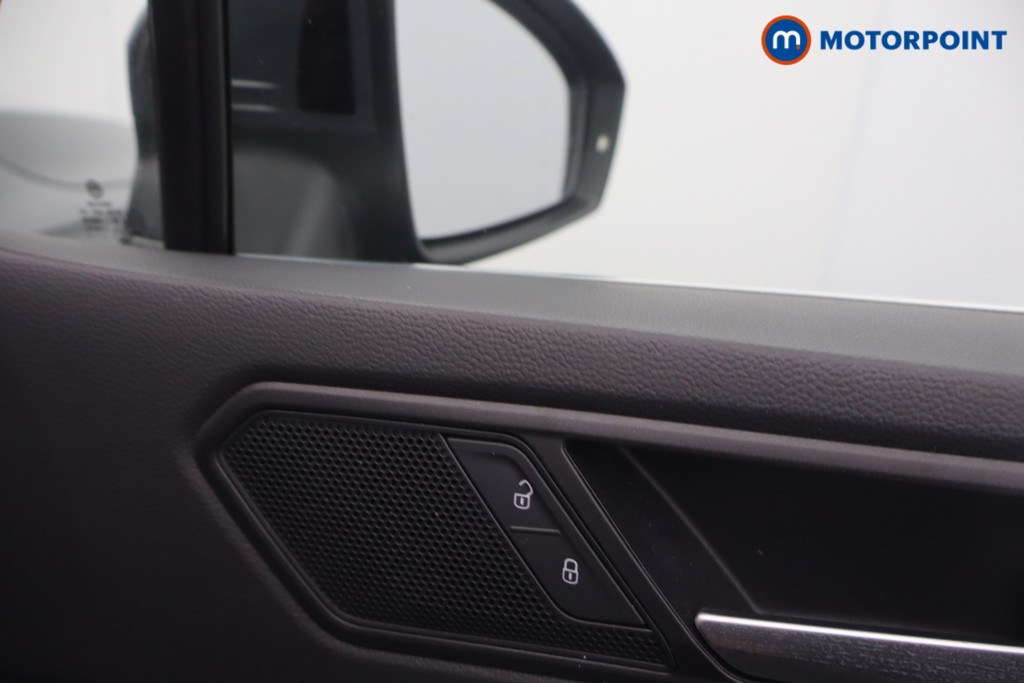 Volkswagen Tiguan R-Line Automatic Petrol SUV - Stock Number (1676407) - 12th supplementary image