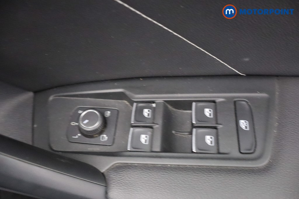 Volkswagen Tiguan R-Line Automatic Petrol SUV - Stock Number (1676407) - 13th supplementary image