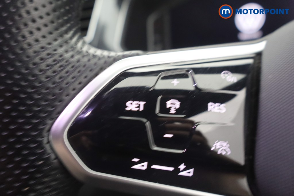 Volkswagen Tiguan R-Line Automatic Petrol SUV - Stock Number (1676407) - 17th supplementary image