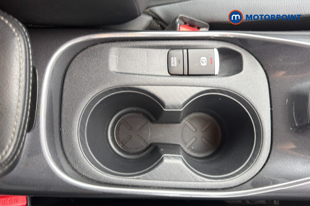 Nissan Juke N-Connecta Automatic Petrol SUV - Stock Number (1676790) - 16th supplementary image