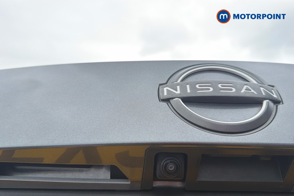 Nissan Juke N-Connecta Automatic Petrol SUV - Stock Number (1676790) - 21st supplementary image