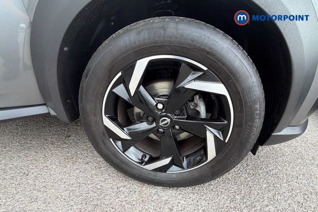 Nissan Juke N-Connecta Automatic Petrol SUV - Stock Number (1676790) - 27th supplementary image
