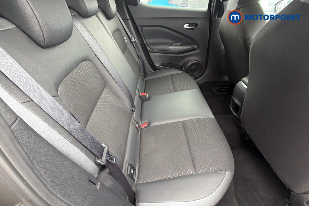 Nissan Juke N-Connecta Automatic Petrol SUV - Stock Number (1676790) - 32nd supplementary image