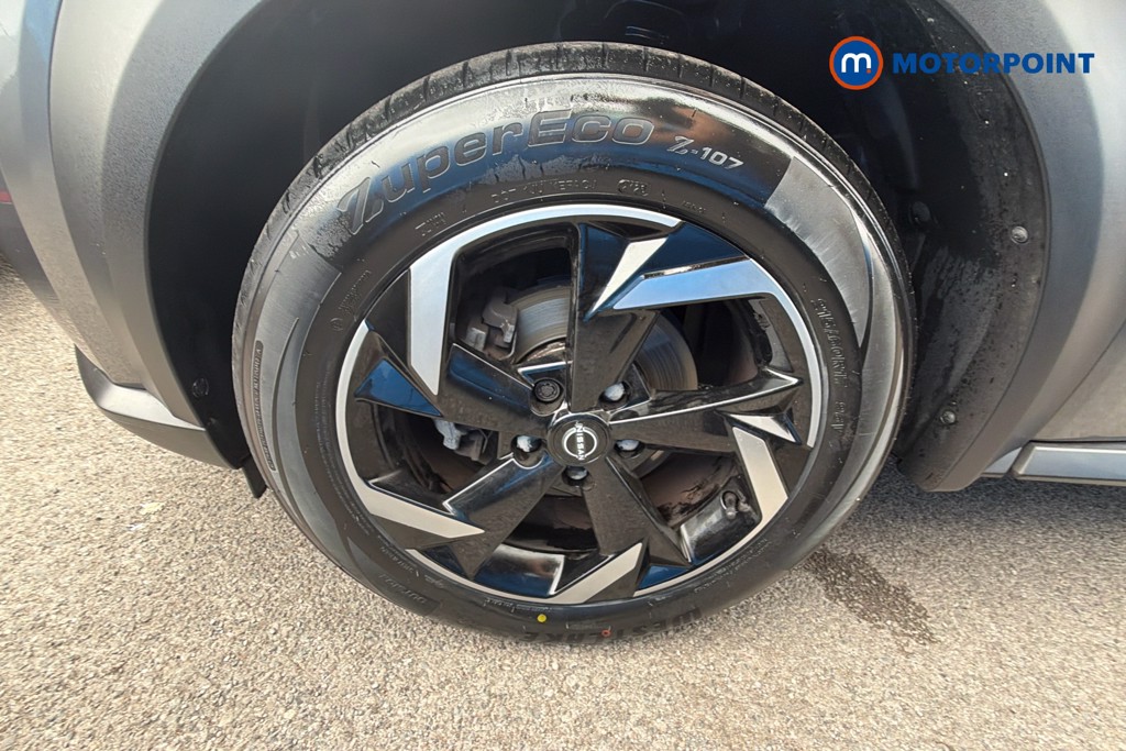 Nissan Juke N-Connecta Automatic Petrol SUV - Stock Number (1676790) - 38th supplementary image