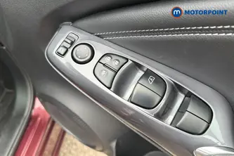Nissan Juke N-Connecta Manual Petrol SUV - Stock Number (1677208) - 19th supplementary image