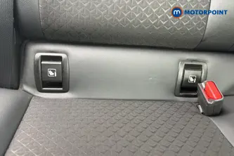 Nissan Juke N-Connecta Manual Petrol SUV - Stock Number (1677208) - 27th supplementary image