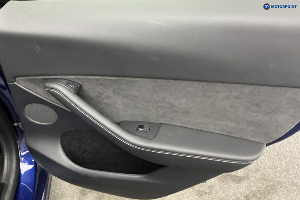 Tesla Model Y Long Range Automatic Electric SUV - Stock Number (1677388) - 26th supplementary image