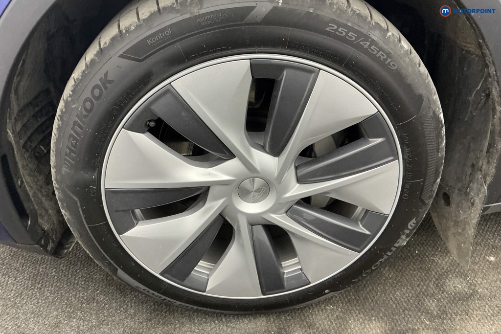Tesla Model Y Long Range Automatic Electric SUV - Stock Number (1677388) - 35th supplementary image