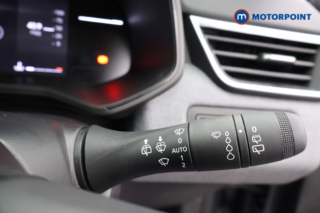 Renault Clio Evolution Manual Petrol Hatchback - Stock Number (1677787) - 6th supplementary image