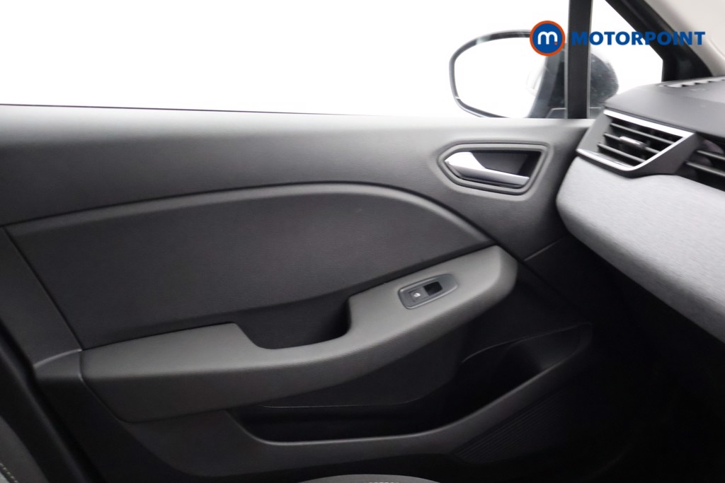 Renault Clio Evolution Manual Petrol Hatchback - Stock Number (1677787) - 12th supplementary image
