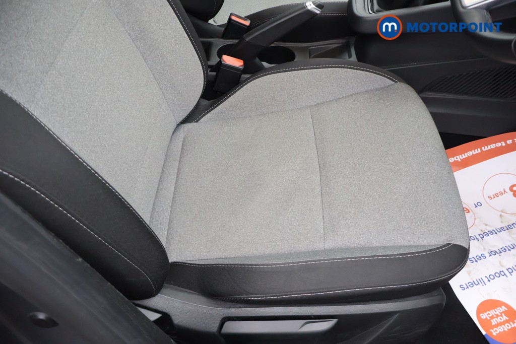 Renault Clio Evolution Manual Petrol Hatchback - Stock Number (1677787) - 16th supplementary image