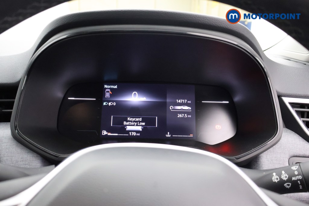 Renault Clio Evolution Manual Petrol Hatchback - Stock Number (1677815) - 4th supplementary image