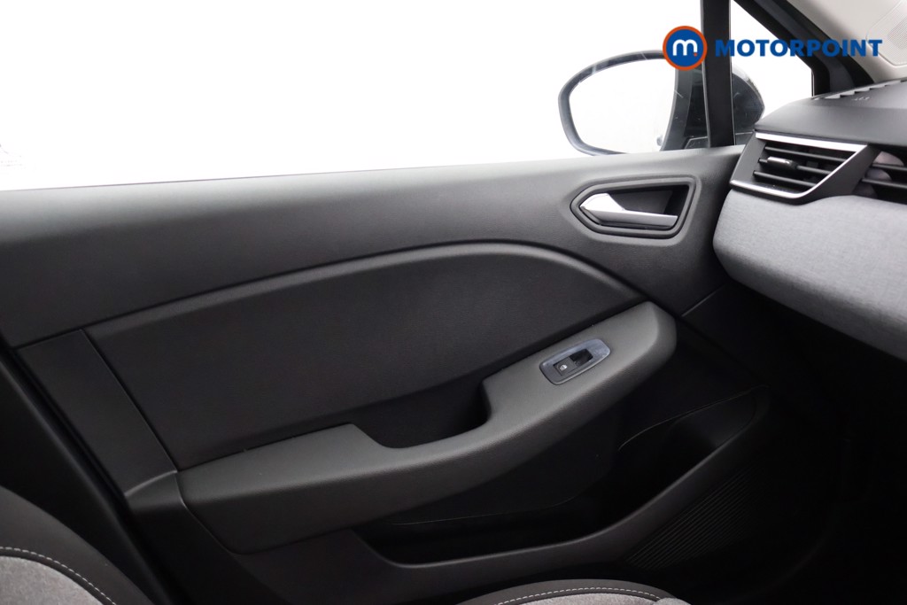Renault Clio Evolution Manual Petrol Hatchback - Stock Number (1677815) - 12th supplementary image