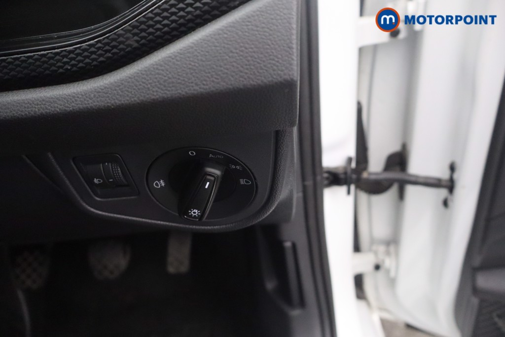 Volkswagen Polo Life Manual Petrol Hatchback - Stock Number (1677826) - 12th supplementary image