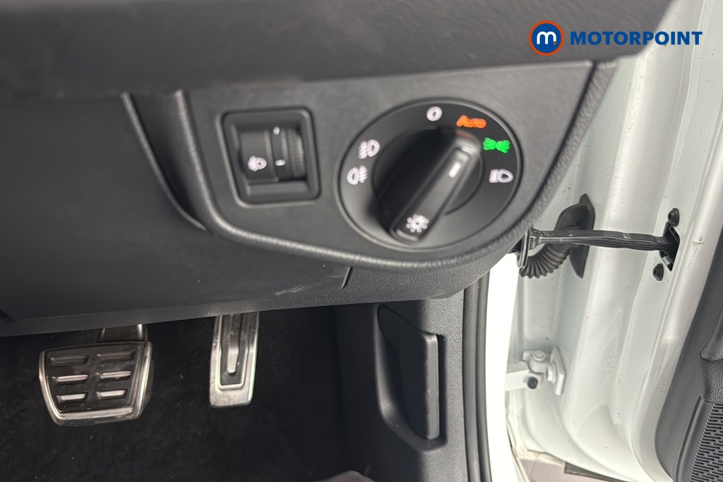Volkswagen Polo R-Line Automatic Petrol Hatchback - Stock Number (1678048) - 11th supplementary image