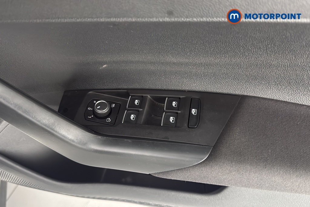 Volkswagen Polo R-Line Automatic Petrol Hatchback - Stock Number (1678048) - 19th supplementary image