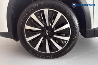 Chery Tiggo 8 Summit Automatic Petrol Plug-In Hybrid SUV - Stock Number (1678298) - 44th supplementary image