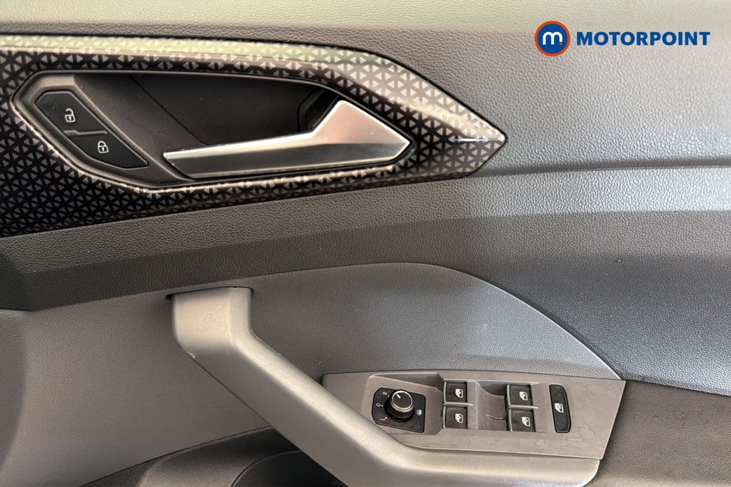 Volkswagen T-Cross SEL Manual Petrol SUV - Stock Number (1678675) - 19th supplementary image