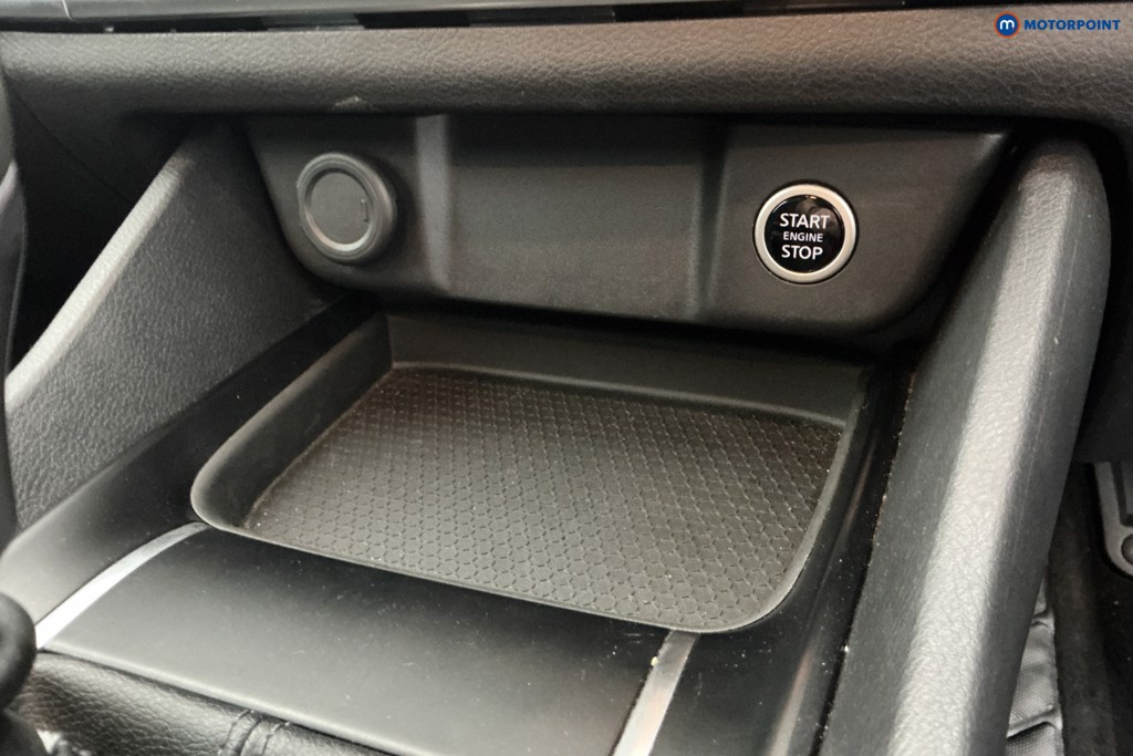 Nissan Qashqai Acenta Premium Manual Petrol SUV - Stock Number (1678701) - 17th supplementary image