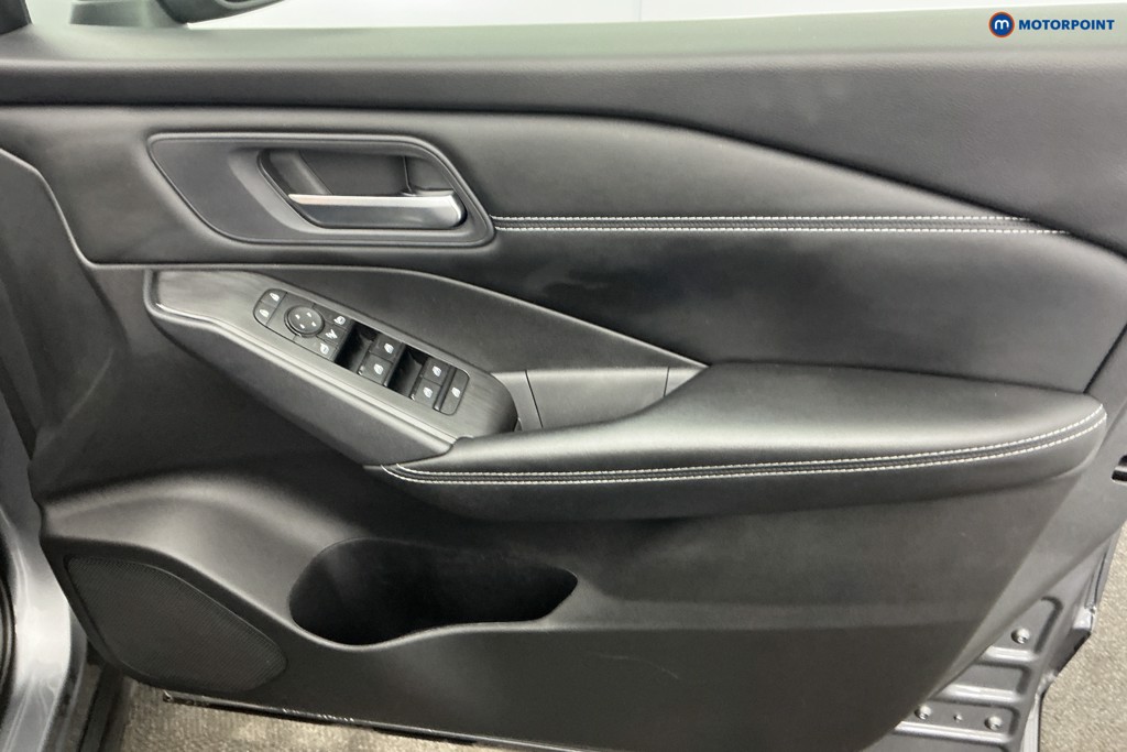 Nissan Qashqai Acenta Premium Manual Petrol SUV - Stock Number (1678701) - 25th supplementary image
