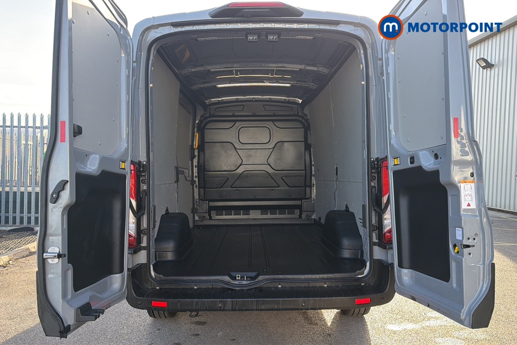 Ford Transit Limited Automatic Diesel Medium Roof Van - Stock Number (1678739) - 30th supplementary image