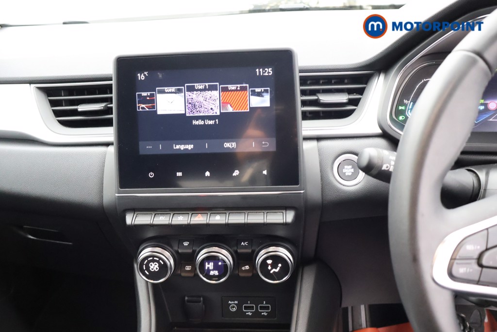 Renault Captur Se Edition Automatic Petrol-Electric Hybrid SUV - Stock Number (1678783) - 9th supplementary image