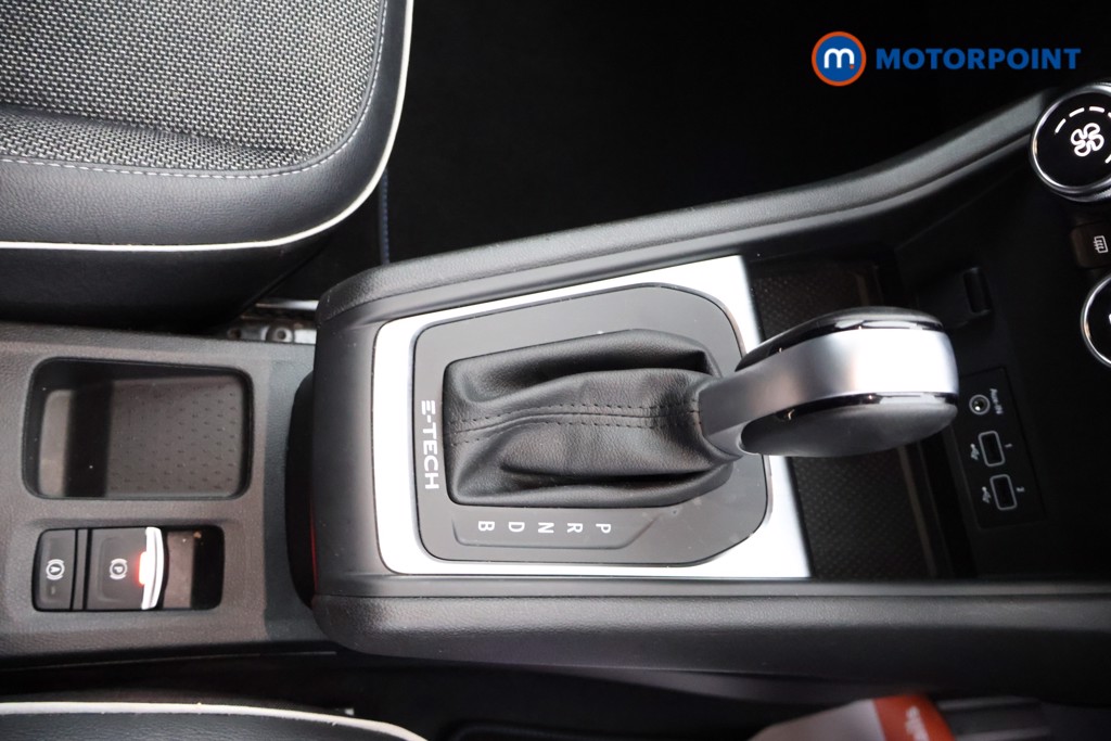 Renault Captur Se Edition Automatic Petrol-Electric Hybrid SUV - Stock Number (1678783) - 10th supplementary image