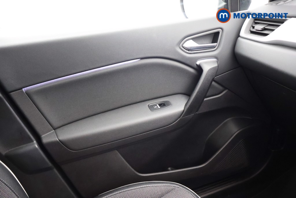 Renault Captur Se Edition Automatic Petrol-Electric Hybrid SUV - Stock Number (1678783) - 12th supplementary image