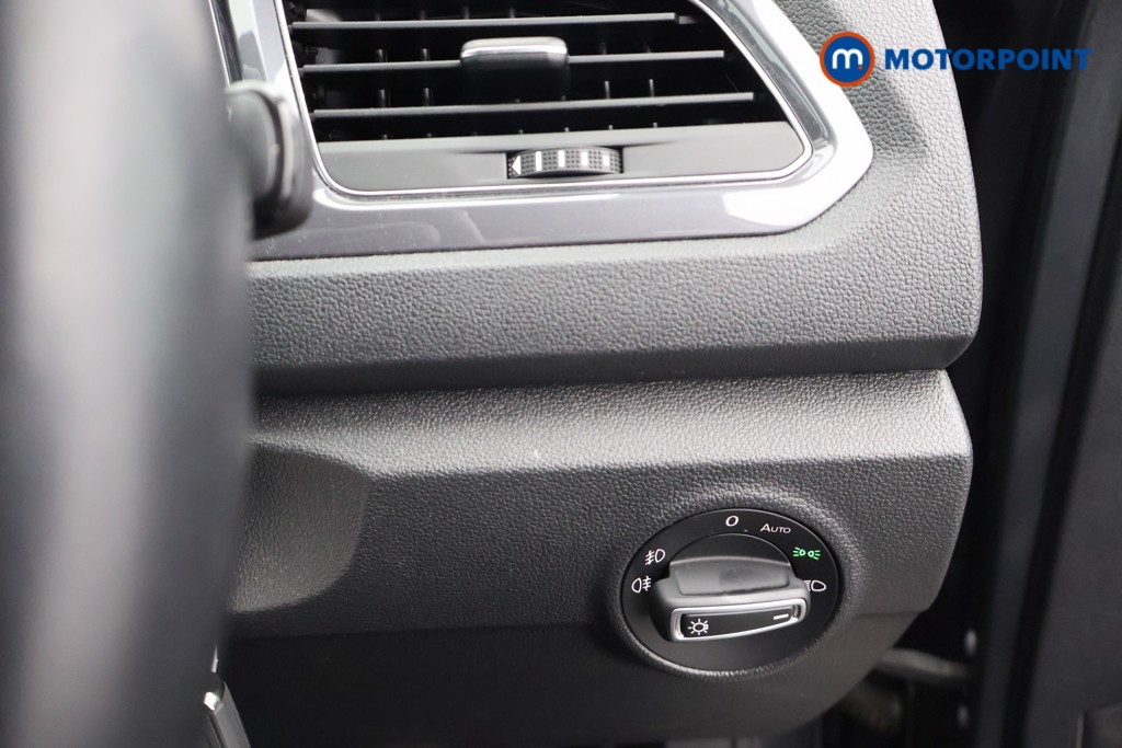 Volkswagen T-Roc R-Line Automatic Petrol SUV - Stock Number (1678796) - 7th supplementary image