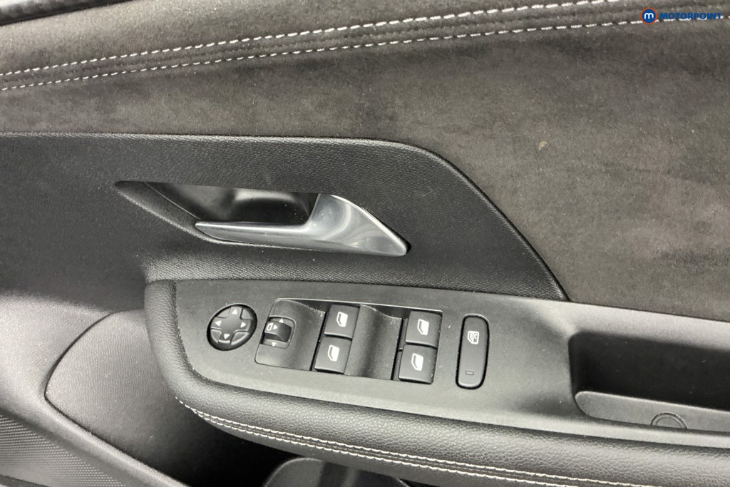 Vauxhall Mokka Ultimate Automatic Electric SUV - Stock Number (1678997) - 26th supplementary image