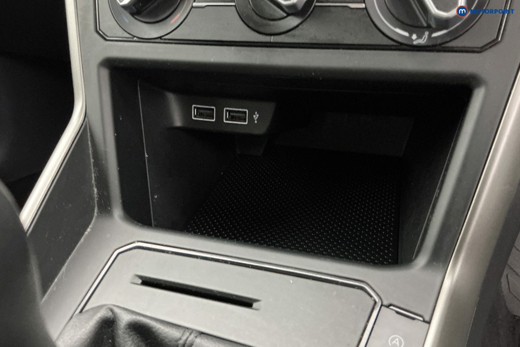 Volkswagen Polo Match Manual Petrol Hatchback - Stock Number (1679049) - 16th supplementary image