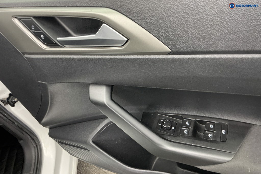 Volkswagen Polo Match Manual Petrol Hatchback - Stock Number (1679049) - 25th supplementary image