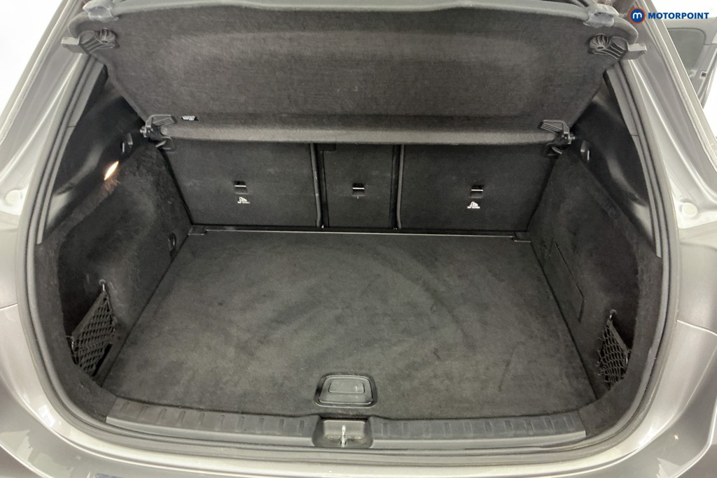 Mercedes-Benz GLA Amg Line Automatic Petrol SUV - Stock Number (1679174) - 3rd supplementary image