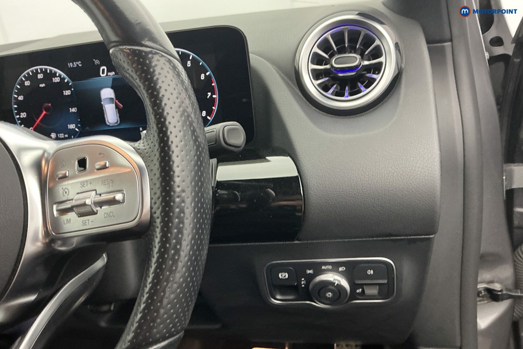 Mercedes-Benz GLA Amg Line Automatic Petrol SUV - Stock Number (1679174) - 23rd supplementary image