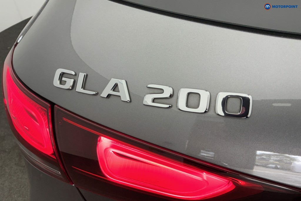Mercedes-Benz GLA Amg Line Automatic Petrol SUV - Stock Number (1679174) - 32nd supplementary image